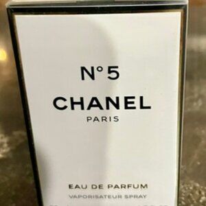 Vintage CHANEL No 5 Paris Eau De Parfum - 50ml - 1.7 oz - NEW - Sealed